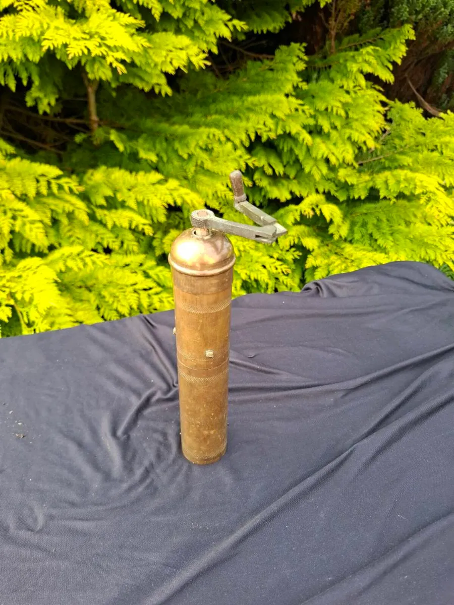 Brass pepper mill possible to post