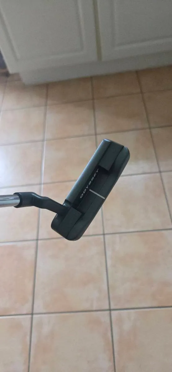 Odyssey DFX #1 Blade Putter Men's RH 34" - Image 1