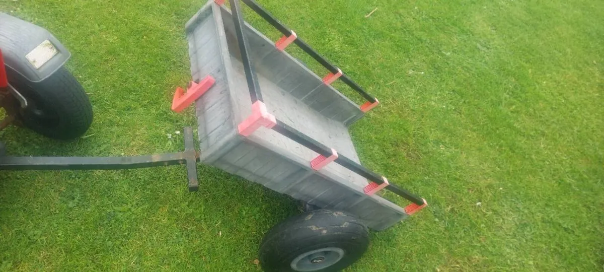 Berg Trailer - Image 2