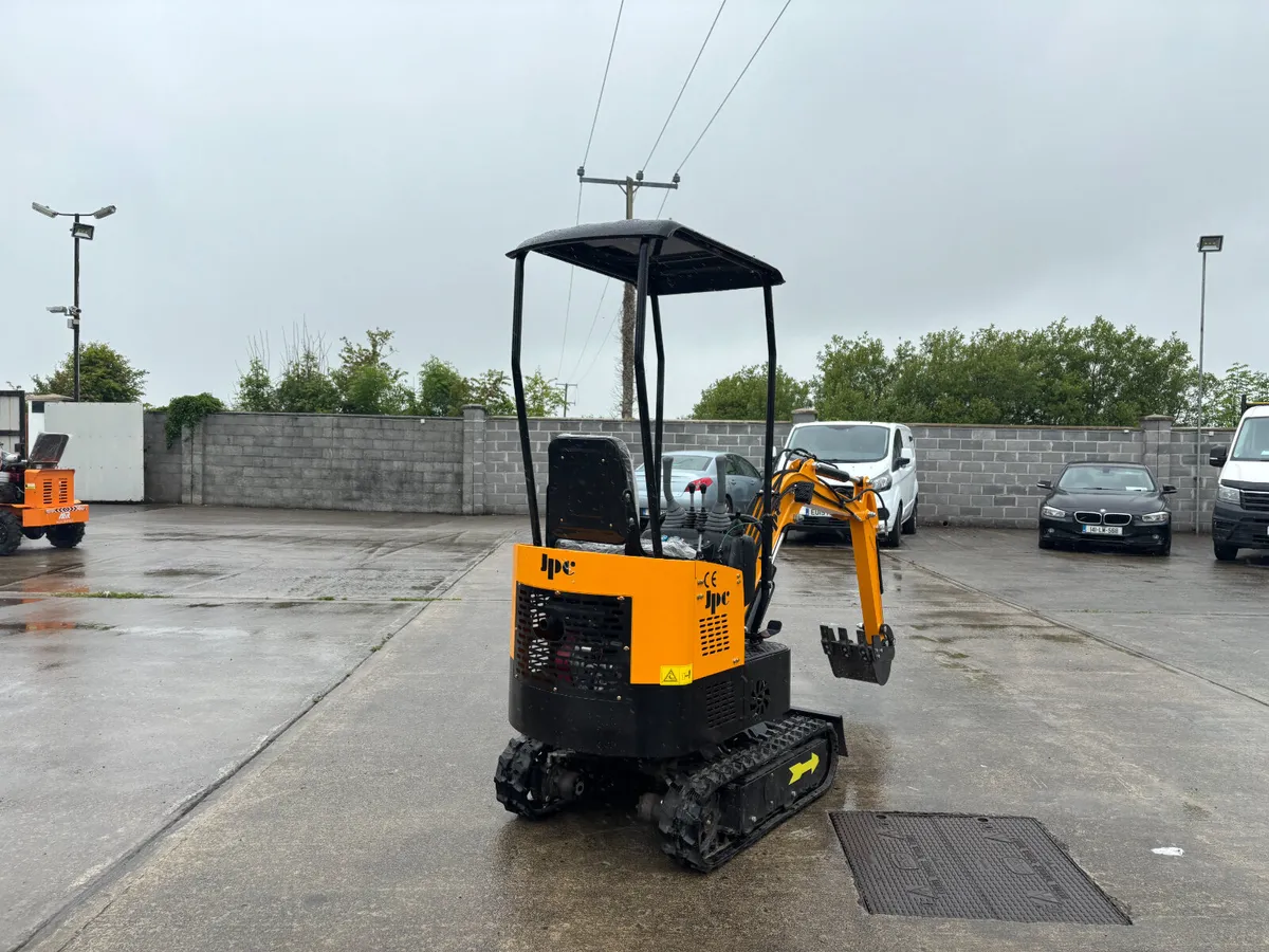 JPC... HT 12 MINI DIGGER... - Image 2