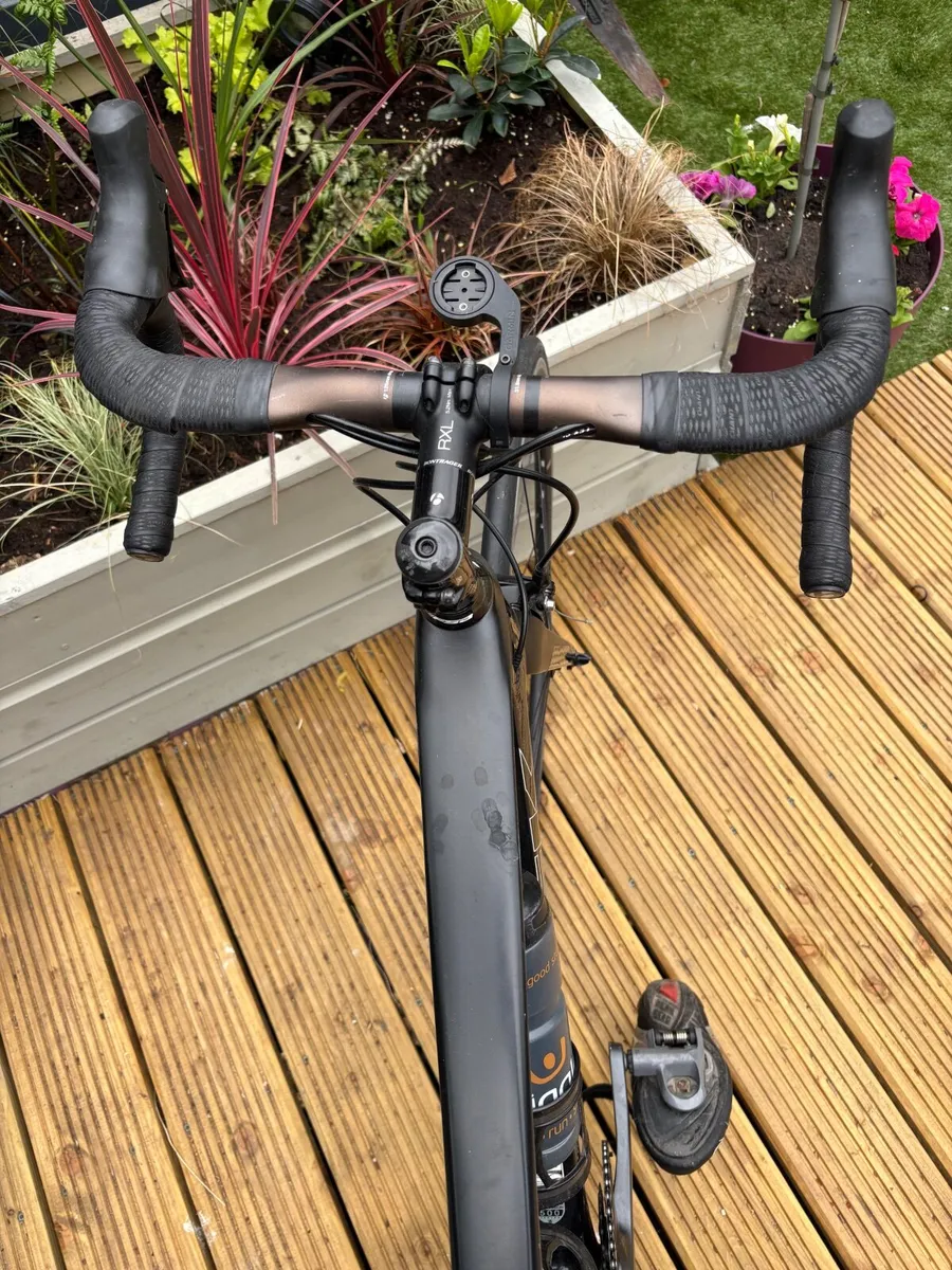 Trek Madone Road bike - Image 2