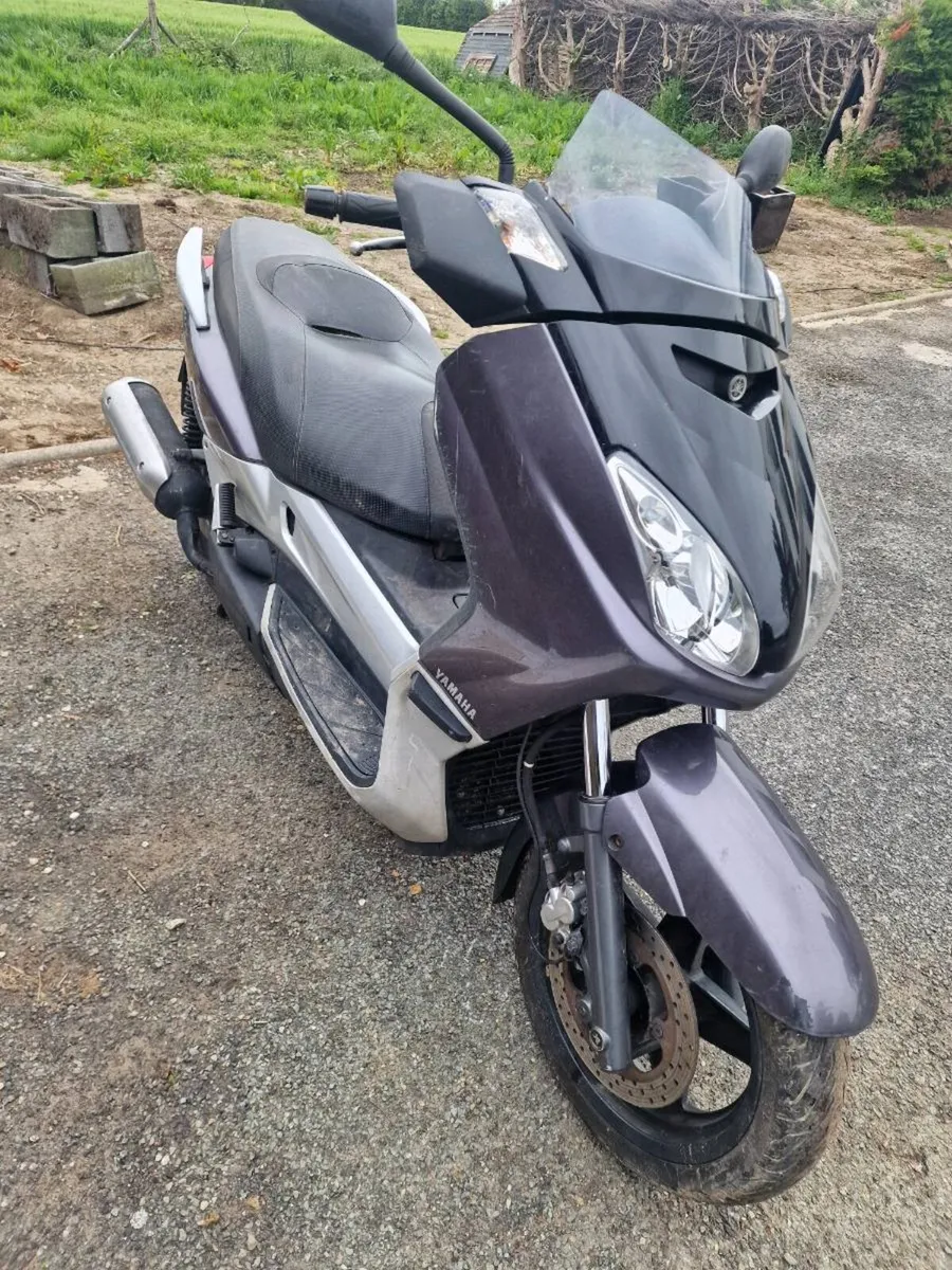 Yamaha xmax 125cc 2008 - Image 4