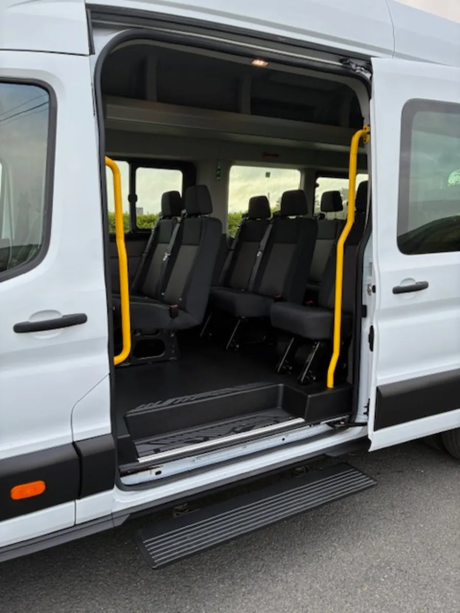 Ford Transit 17 Seat Bus ** €215 VRT ** - Image 4