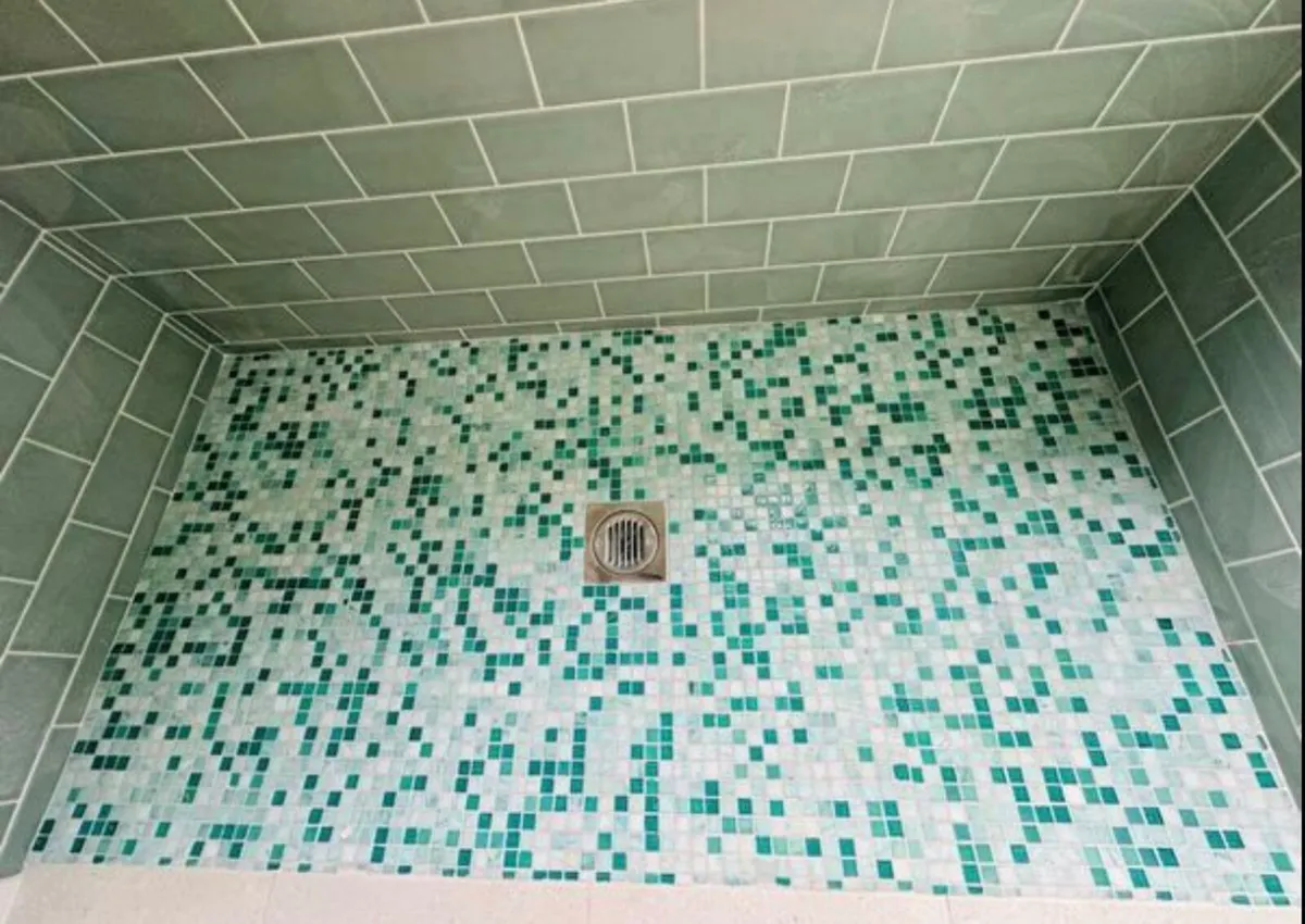 MOSAIC TILES REDUCED TO CLEAR - Image 2