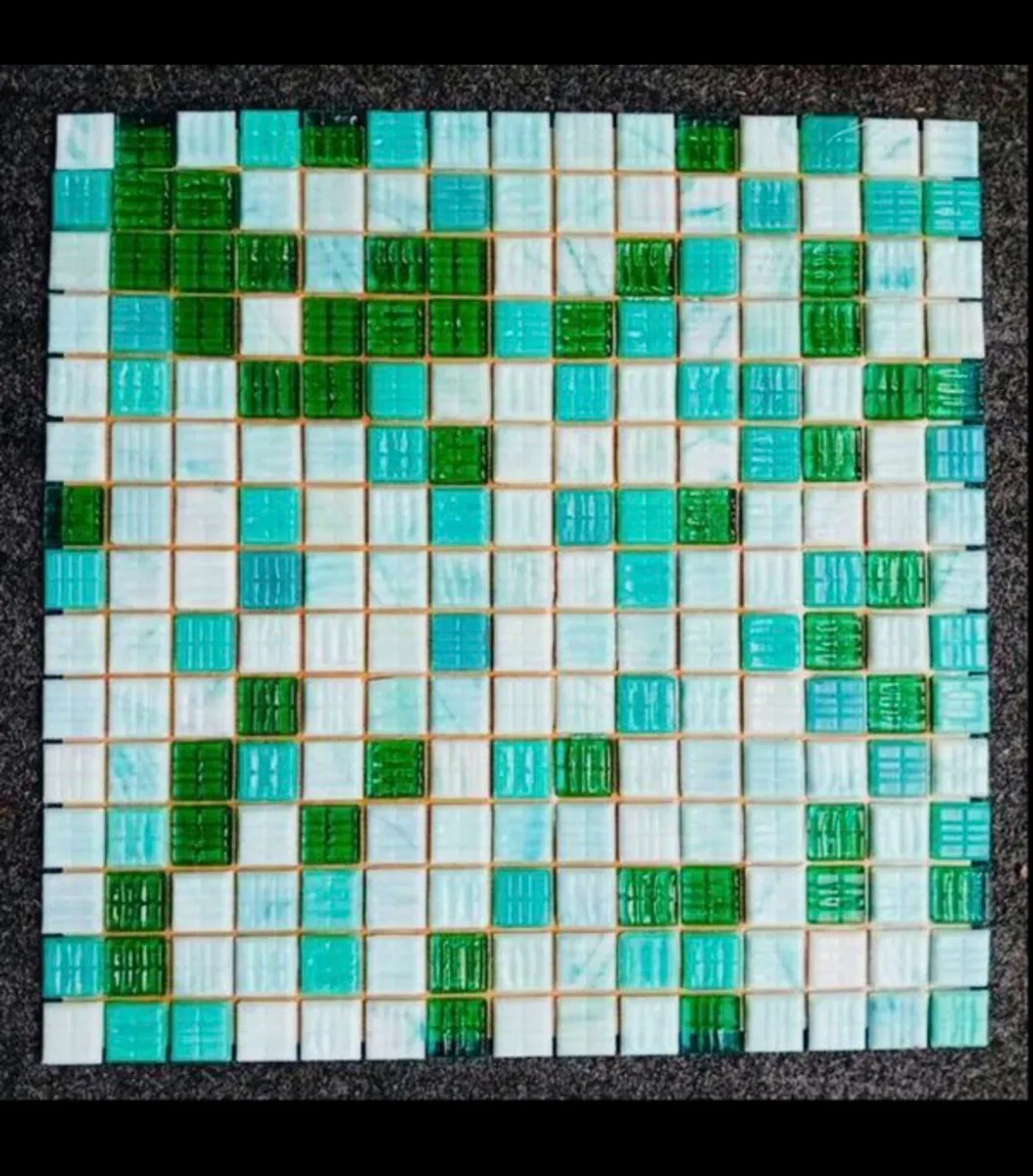 MOSAIC TILES REDUCED TO CLEAR - Image 3