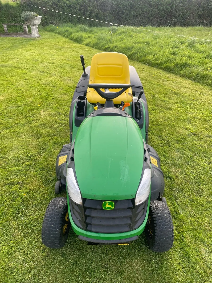 John Deere X155R Ride-on Lawn Mower - Image 3