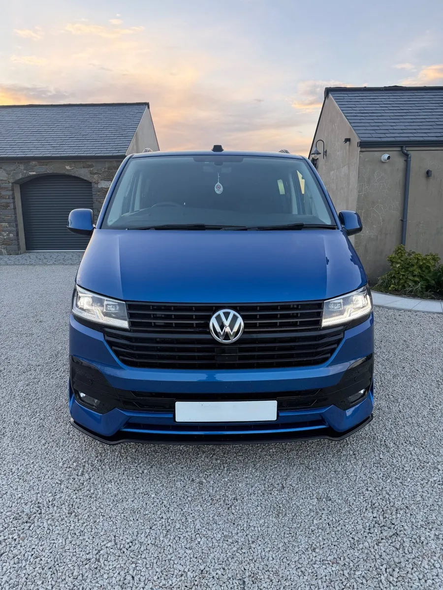 2022 Volkswagen Transporter Highline Kombi DSG - Image 2