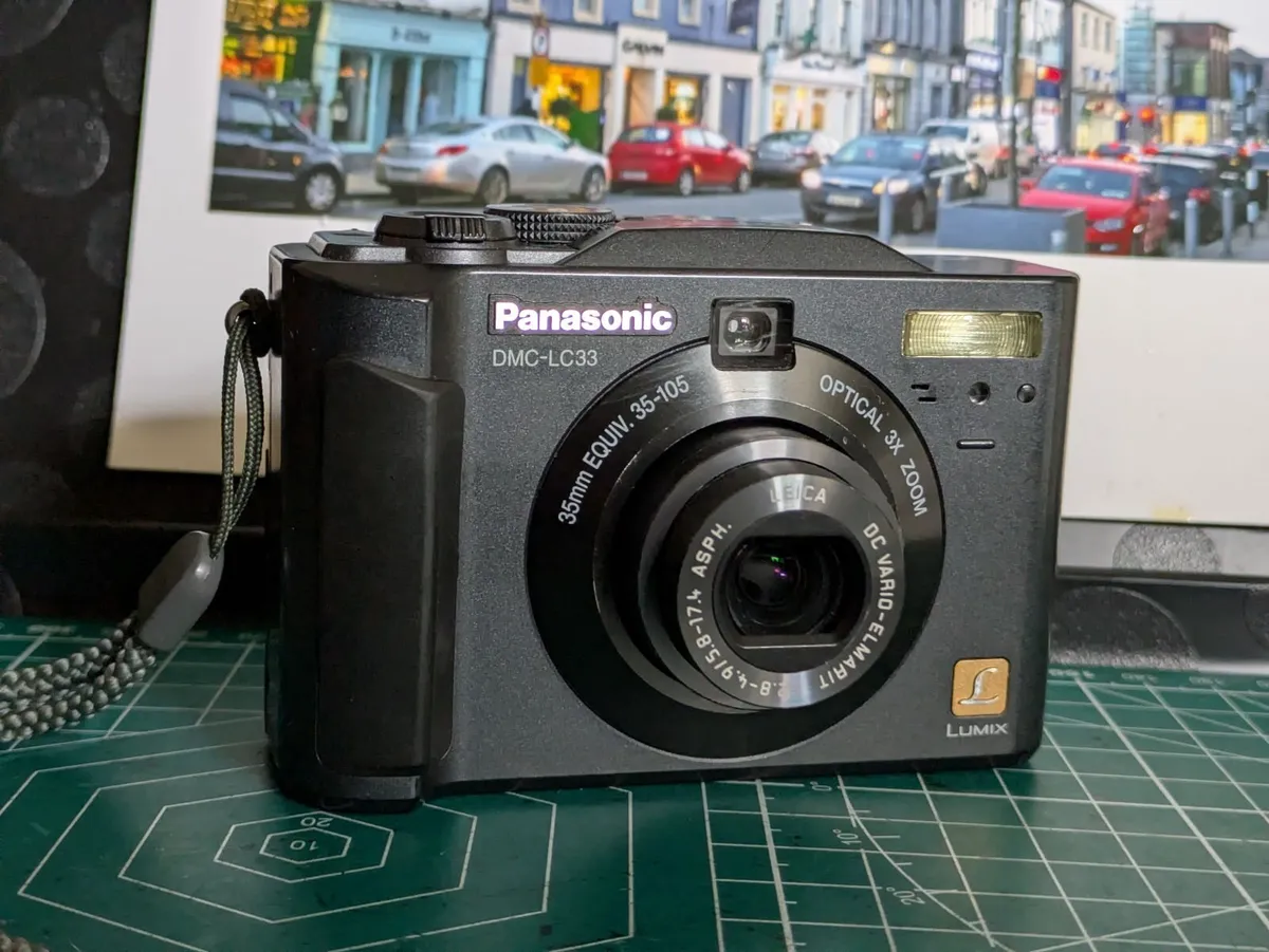 Panasonic Lumix LC33 Leica Vario-Elmarit 💥 lens - Image 1