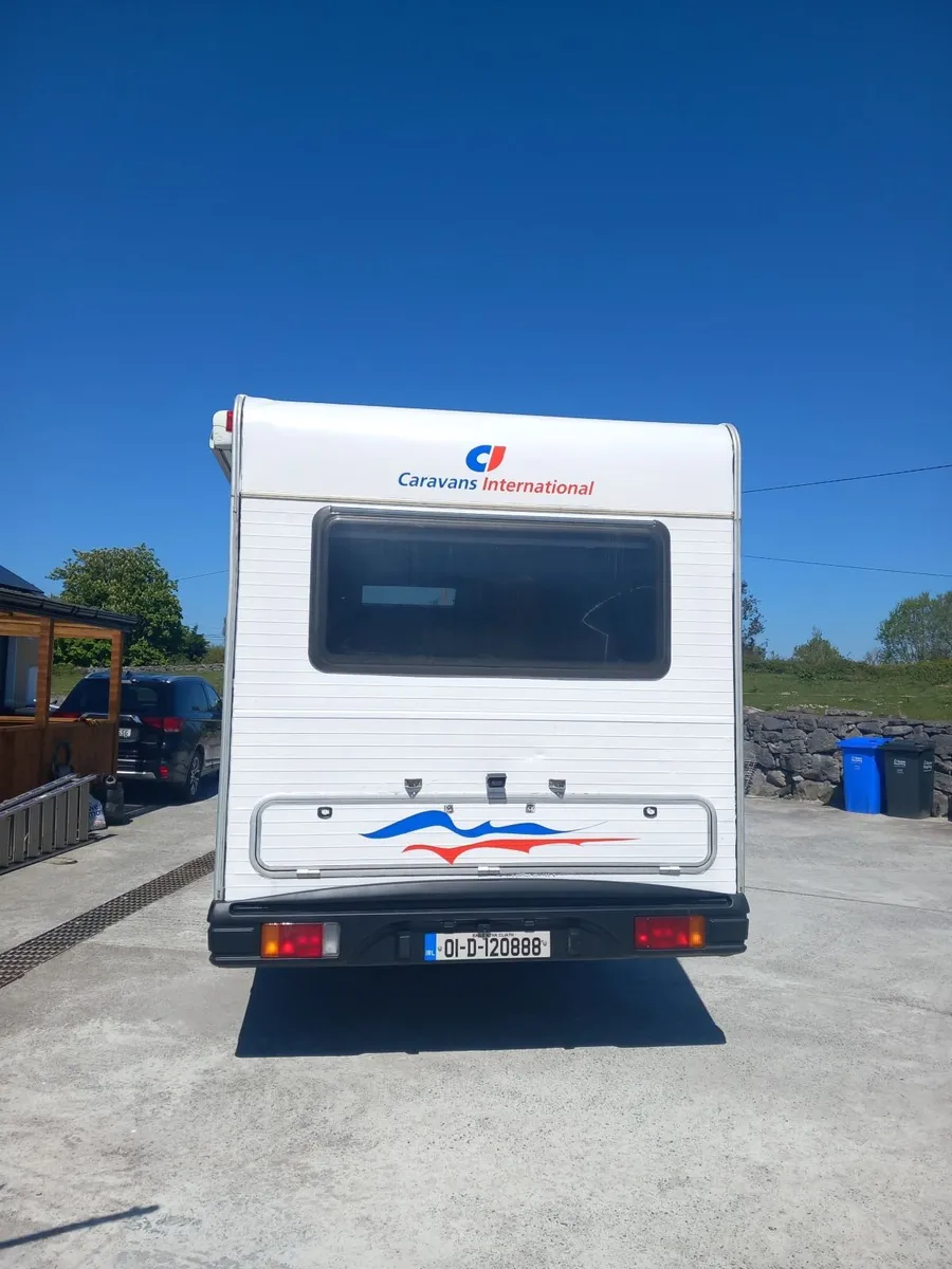 Motorhome - Image 4