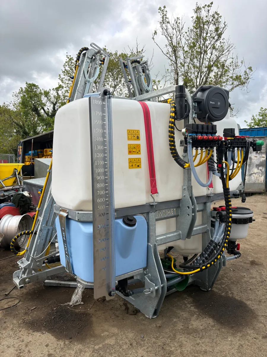 Jarmet 1800L sprayer - Image 4