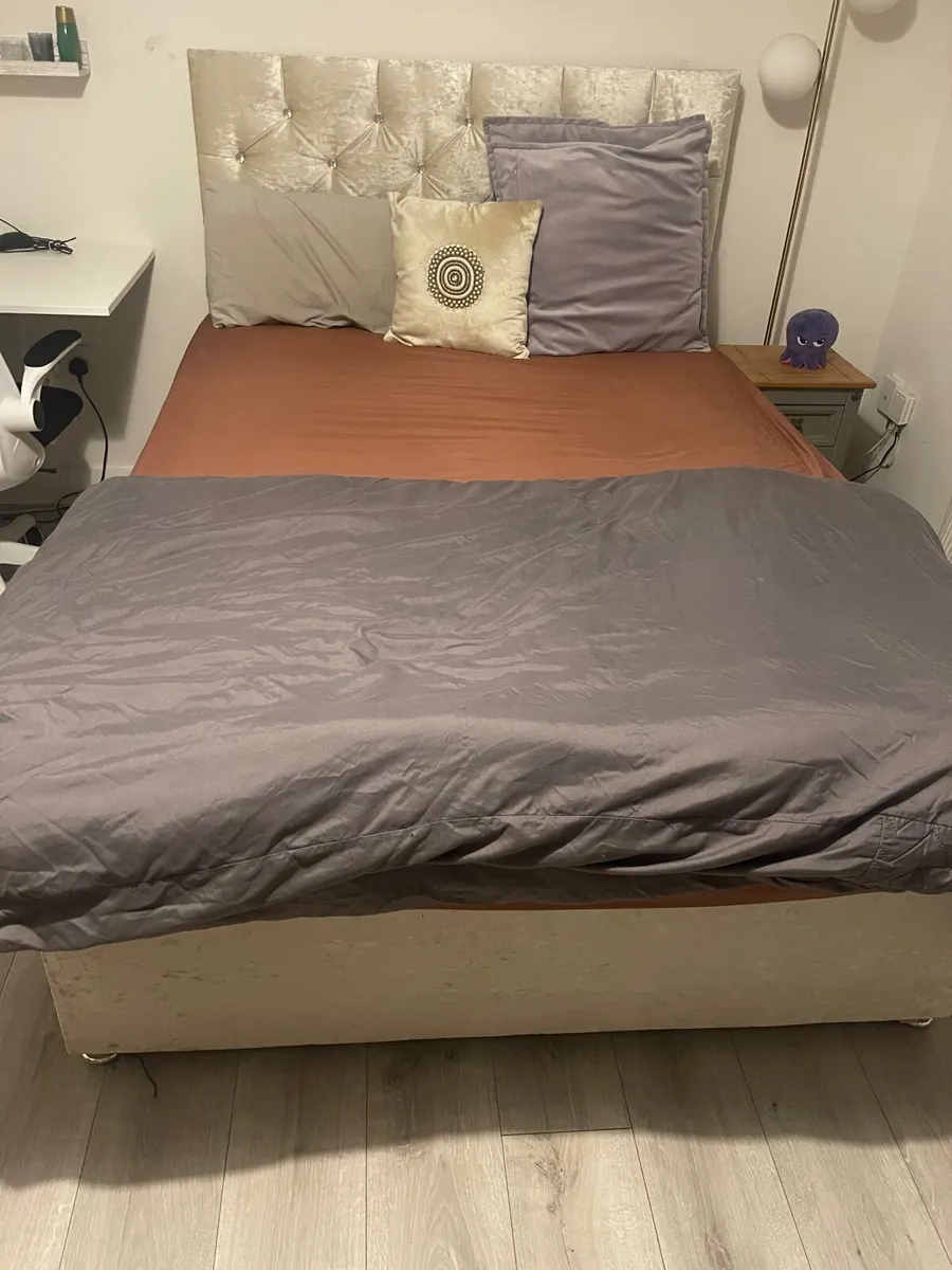 Double Bed - Image 1