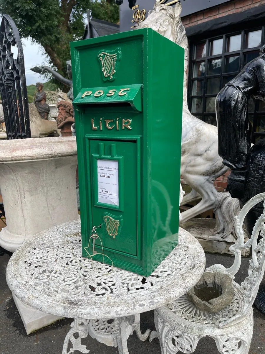 Irish post box building into wall - Image 4