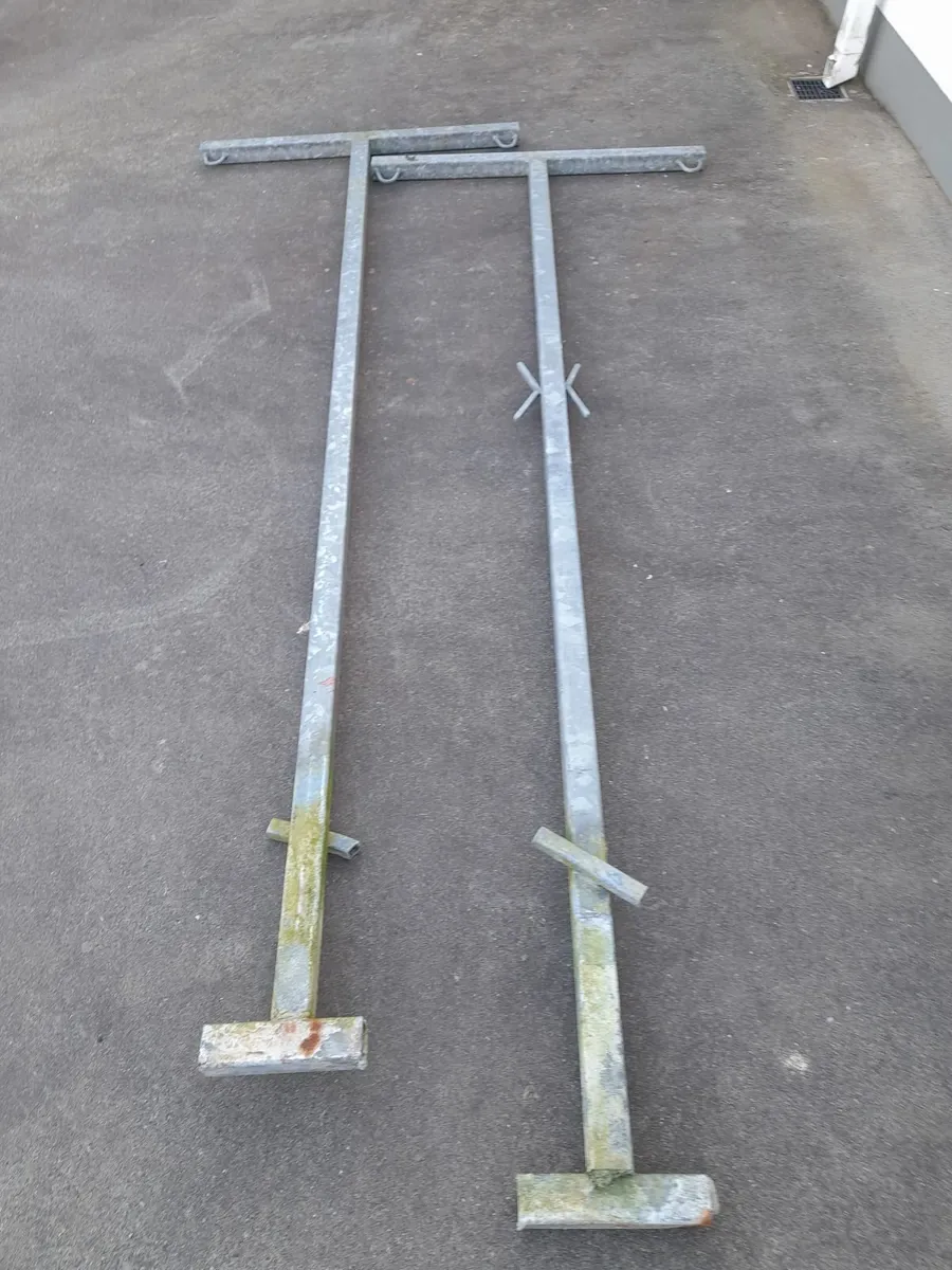 Clothes line poles - Image 4