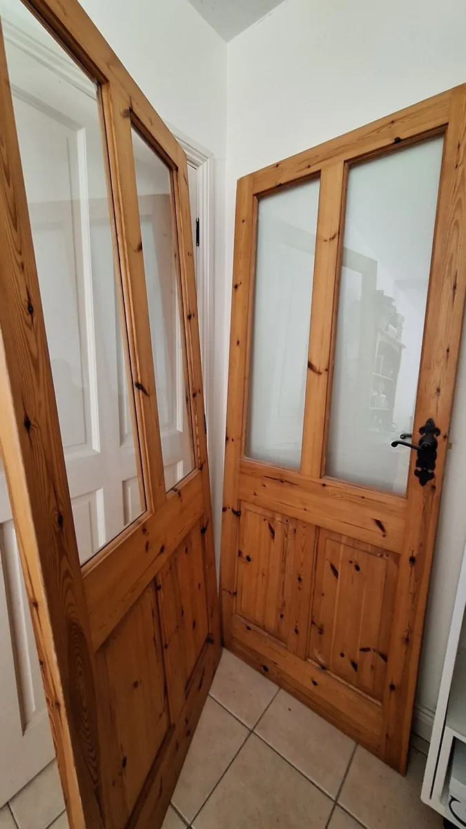 Internal glazed solid pine doors