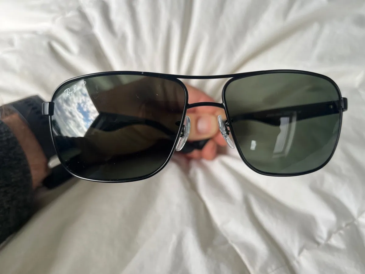 Authentic RayBan Papolarized Aviatior sunglasses - Image 2