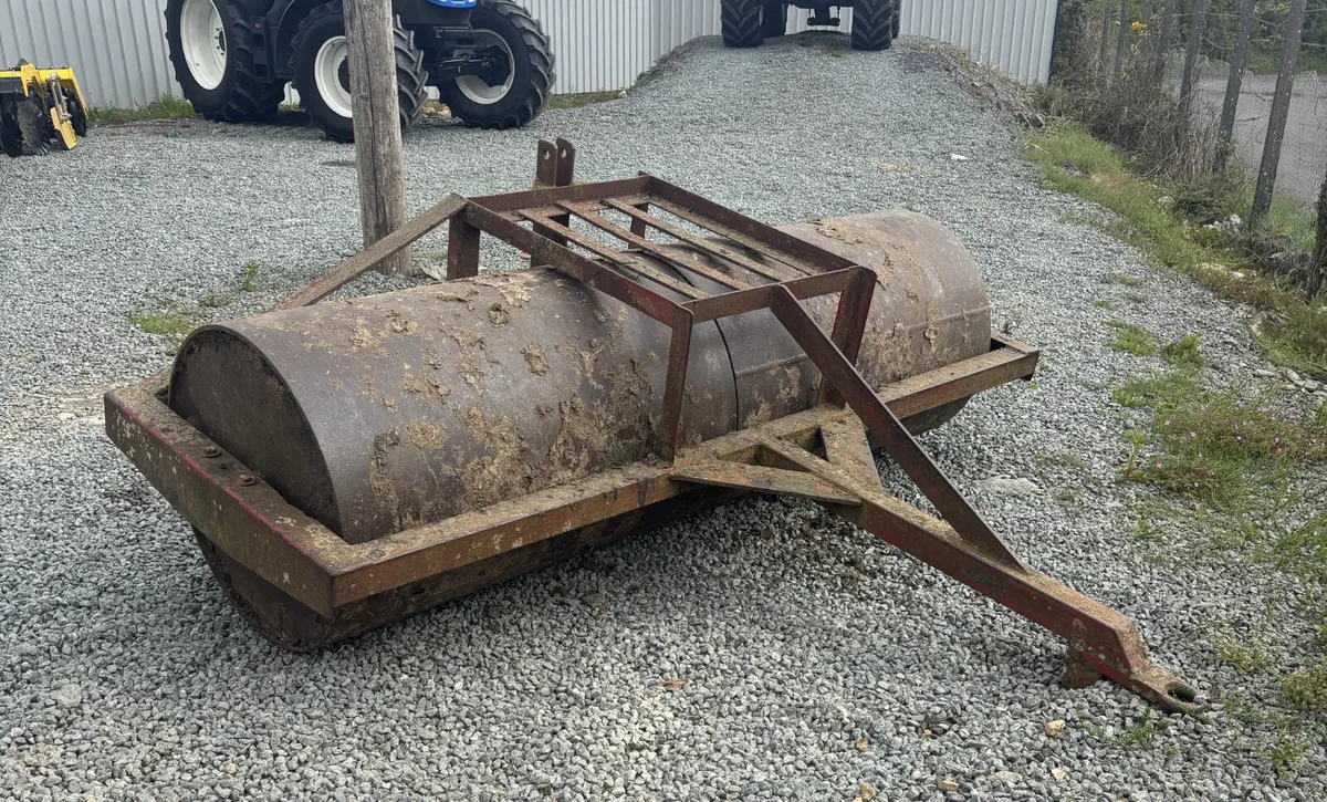 Roller - Image 3