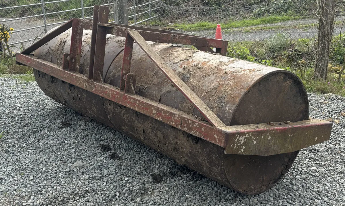 Roller - Image 2