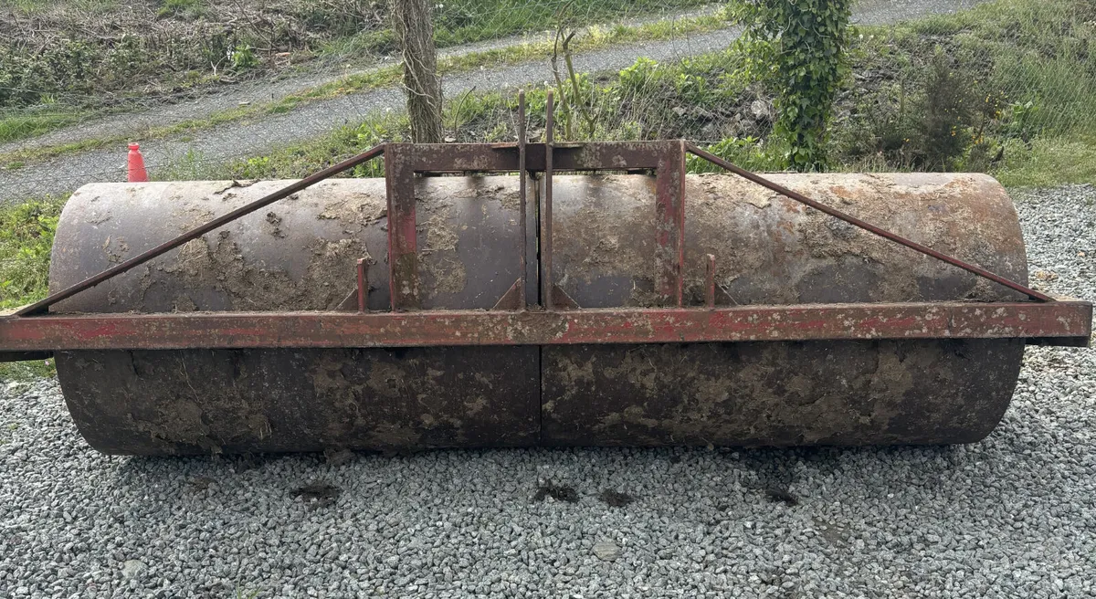 Roller - Image 1