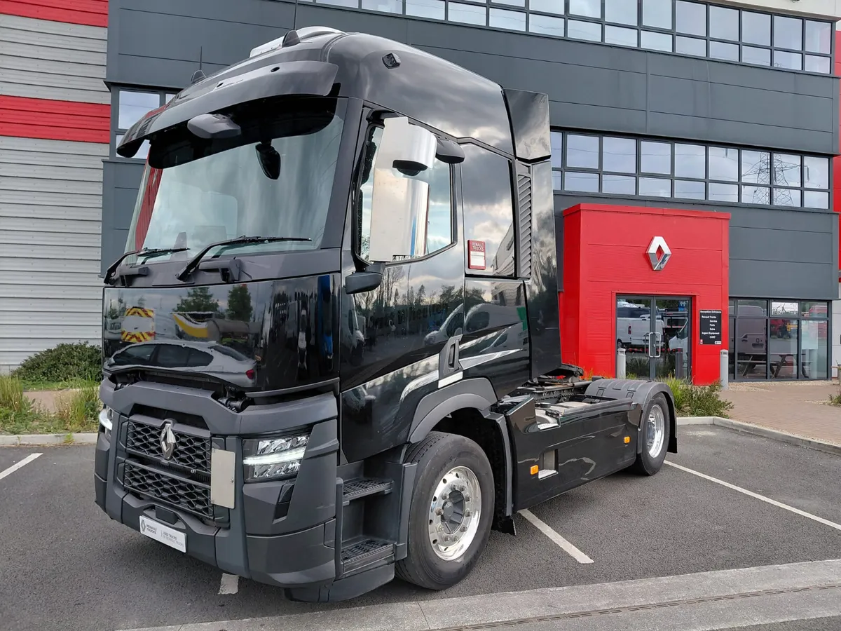 RENAULT T440 2022 - Image 1