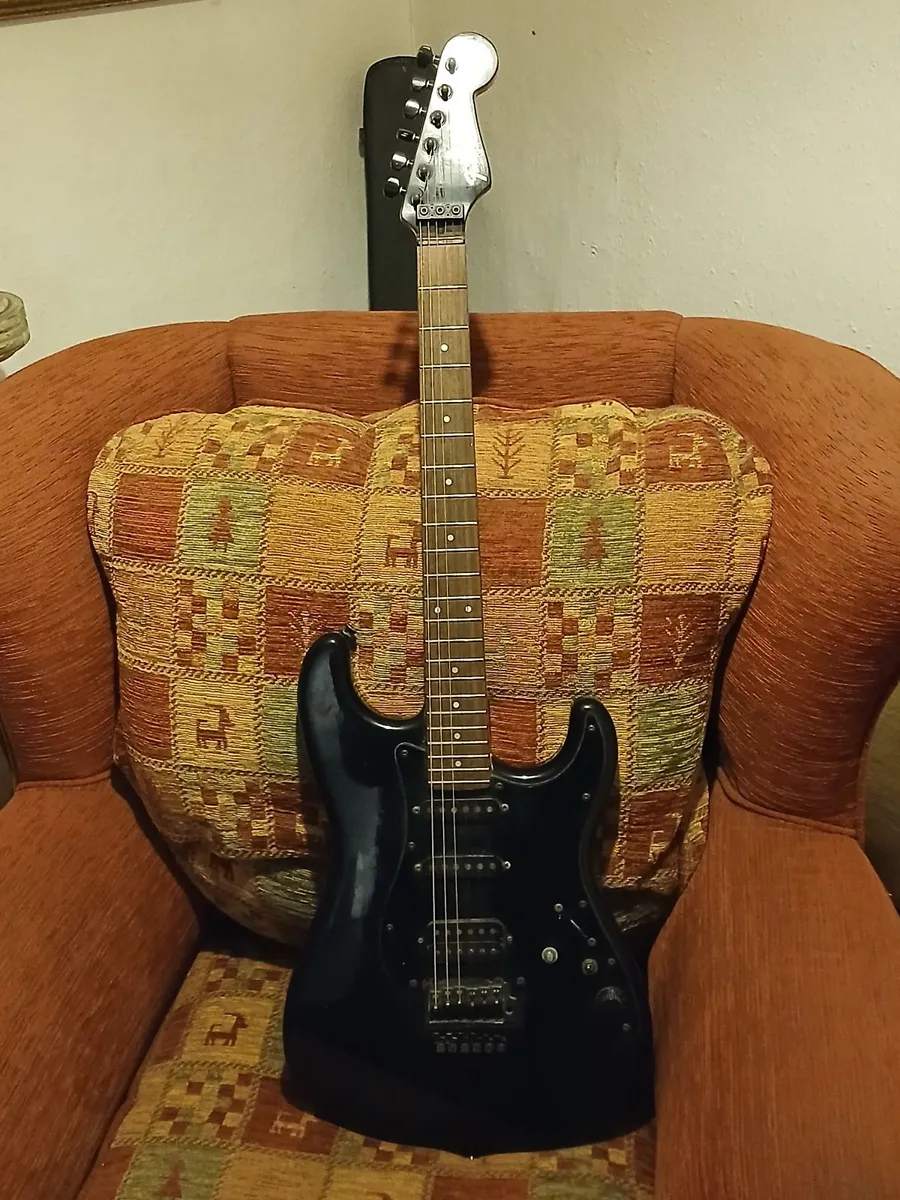 1990s Fender Stratocaster - Image 1