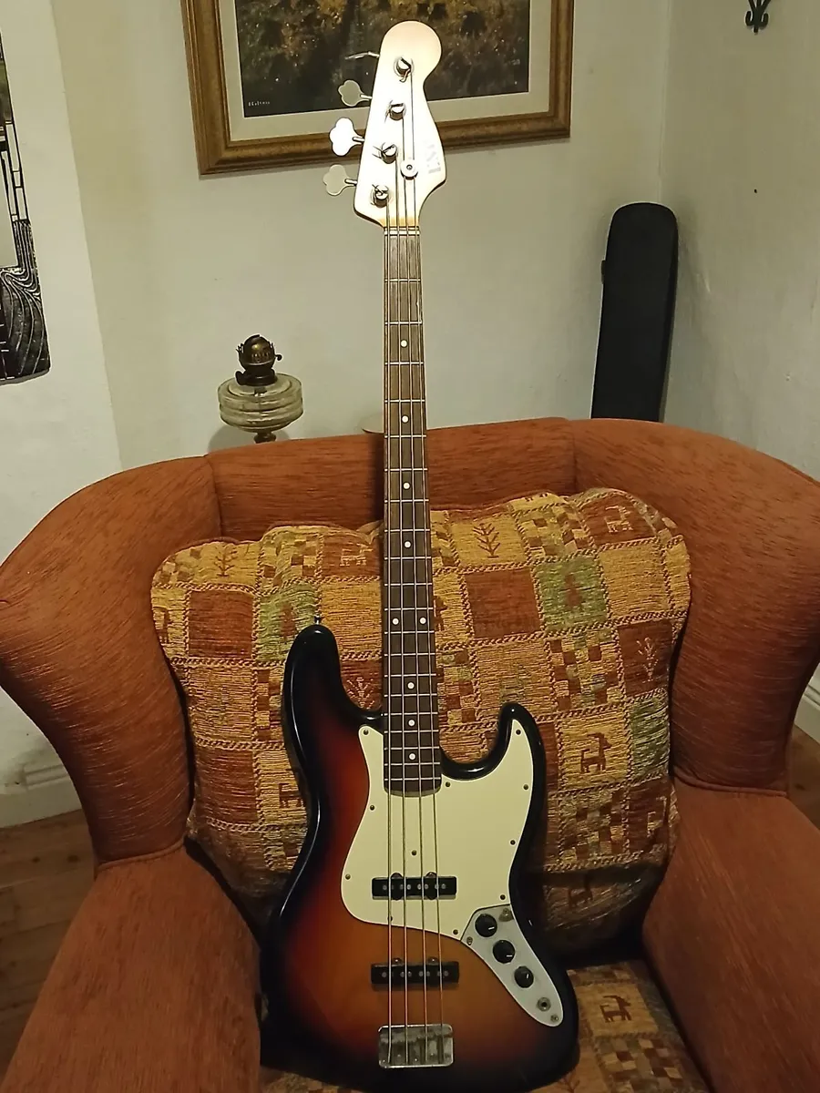 ESP 400 Series Bass guitar - Image 1