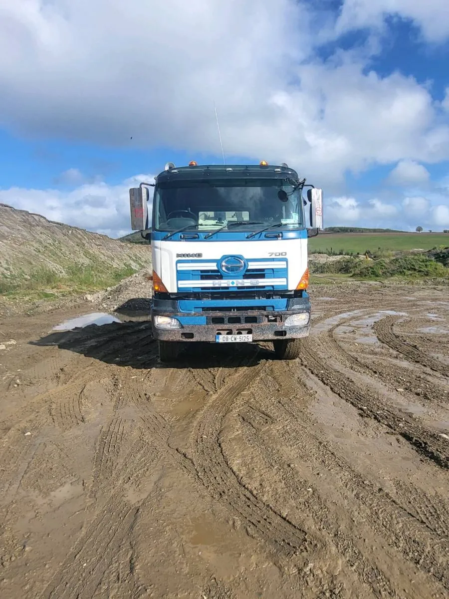 5 axle tipper truck driver job - Image 2