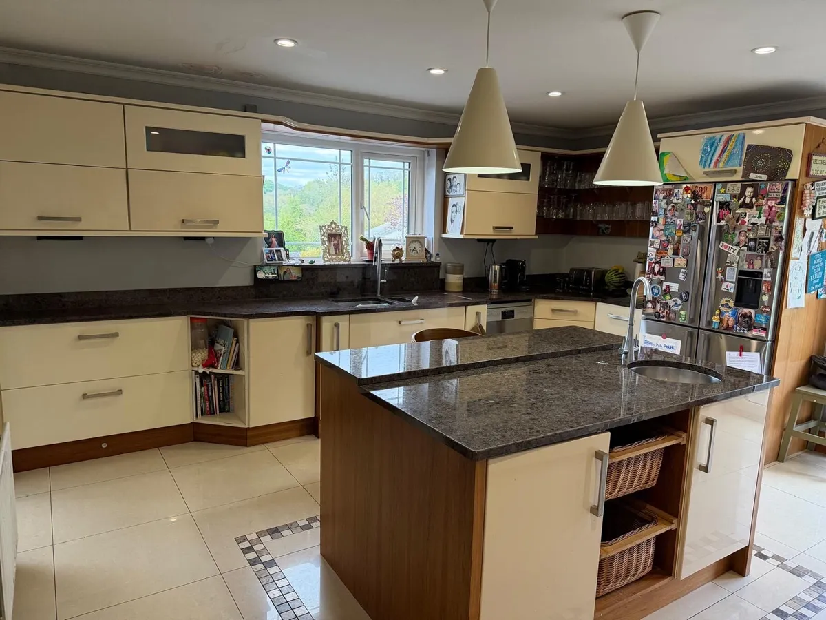 Kitchen with Appliances - Image 2