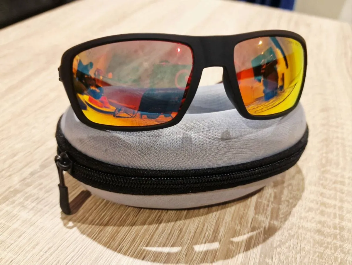 Sport Sunglasses _ mirrored lens - Image 1