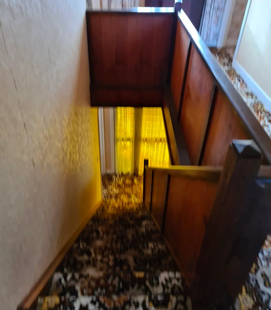 Solid Mahogany Stairs & Bannister - Image 2