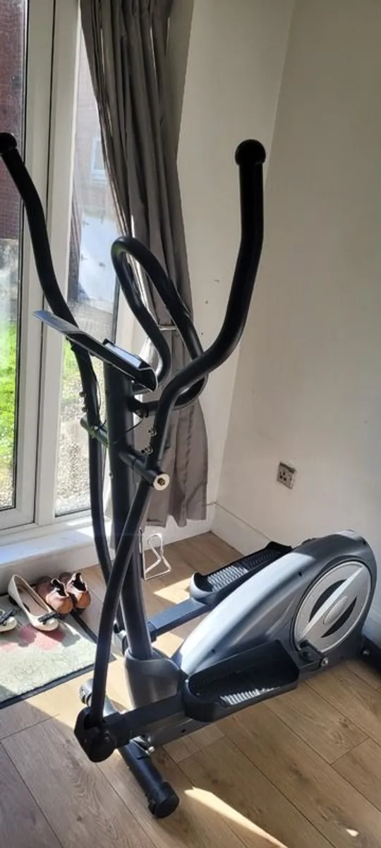 Cross Trainer/ Elliptical Bike for Sale - Image 4