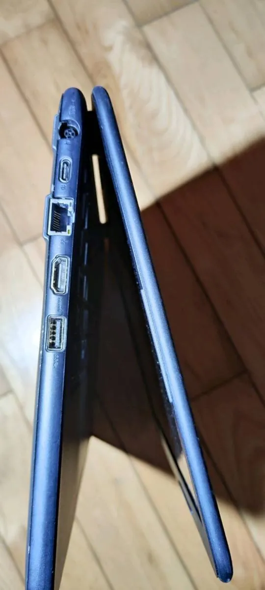 Dell Latitude 3310 Touchscreen - Image 3