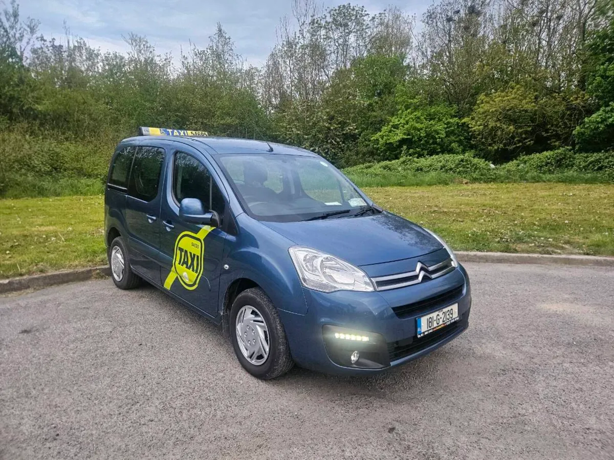 2018 Taxi for rent - Image 1