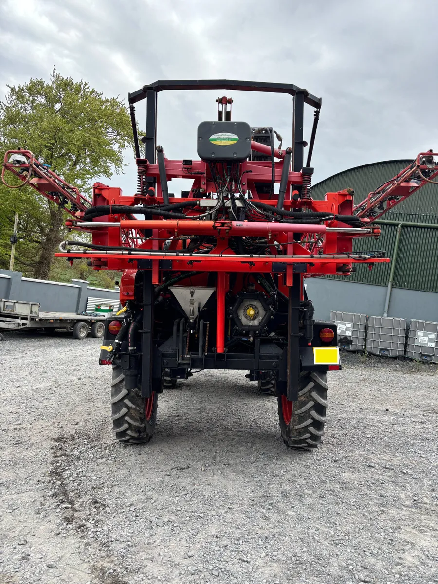 Sands Vision 3000 - Self Propelled Sprayer - Image 4