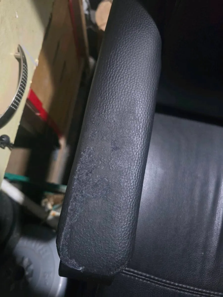 Free office chair free to take away - Image 3