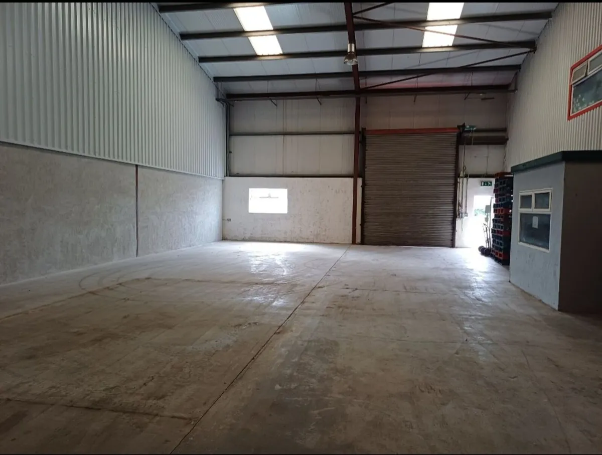 Warehouse / Storage Unit To Let Athlone 0862576396 - Image 1