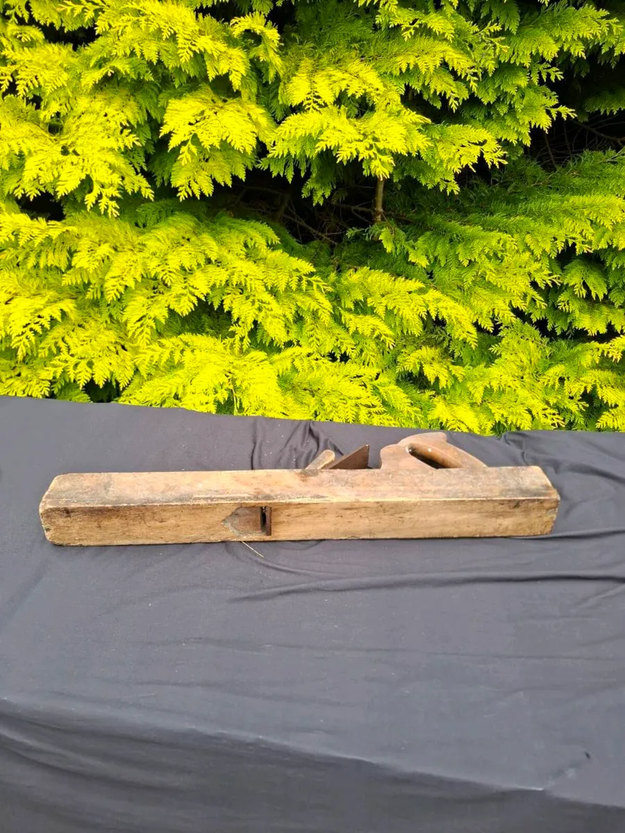 Large wood planer tool - Image 3