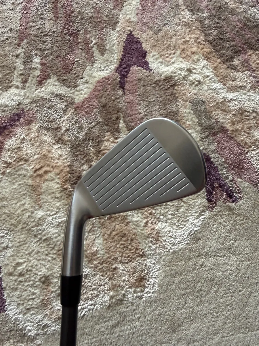 Titliest U500 2 iron - Image 2