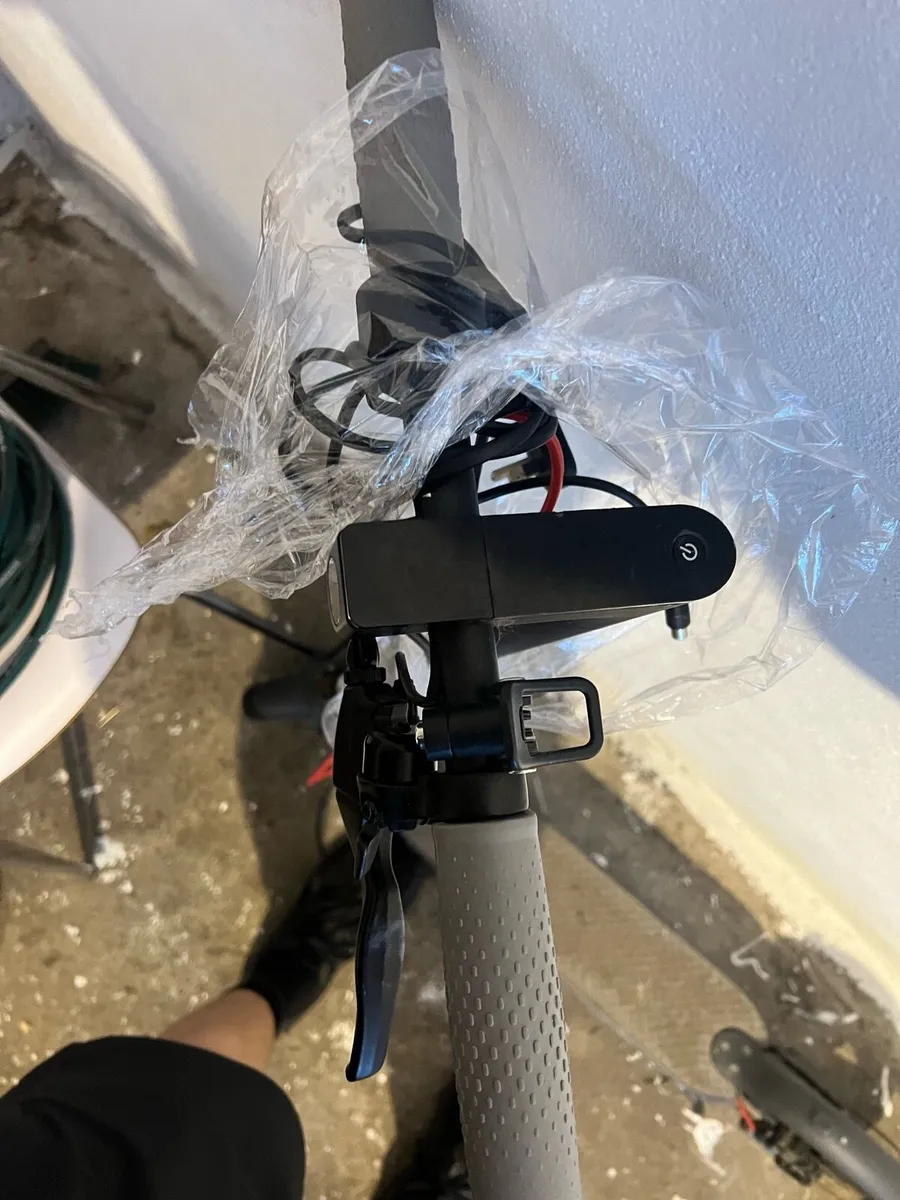 Electric scooter - Image 4