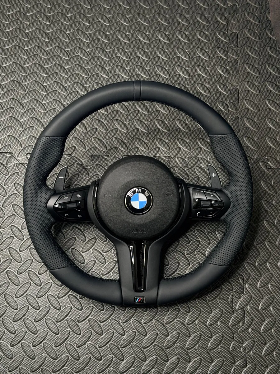 F series steering wheels - Image 1