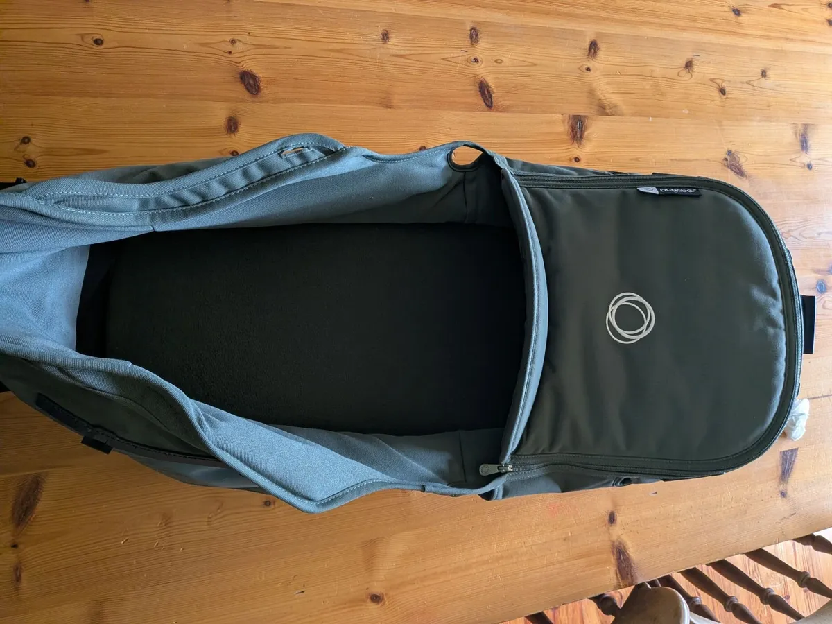 Bugaboo Fox 5 Bassinet - Image 2