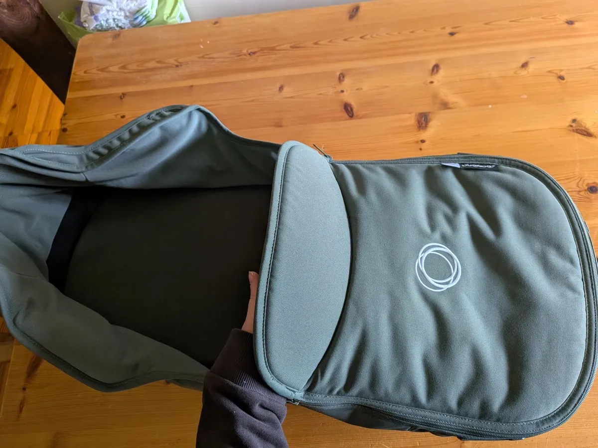 Bugaboo Fox 5 Bassinet - Image 3