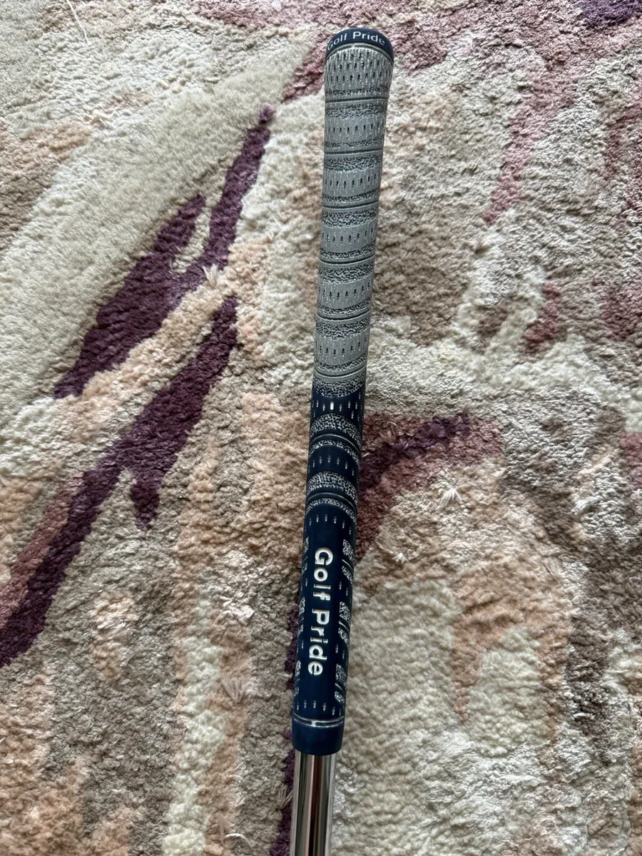 Titliest 4 iron 712u - Image 4