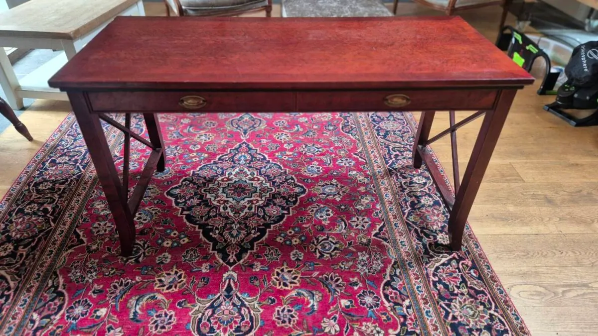 Table desk - Image 1