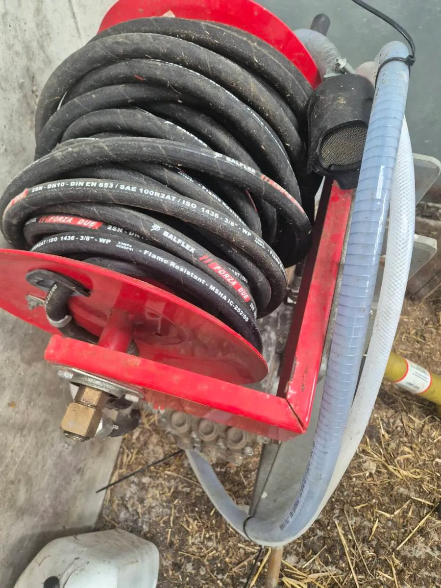 PTO POWER WASHER , FOLDING BALE SPIKE - Image 2