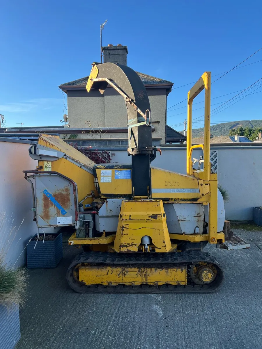 Schliesing wood chipper - Image 2