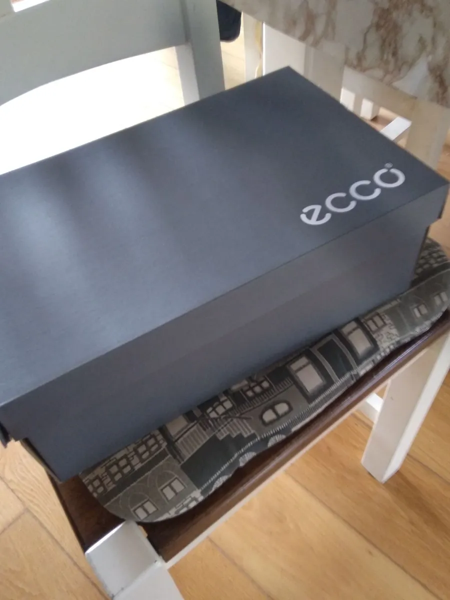 Shoes ECCO BRAND NEW - Image 3