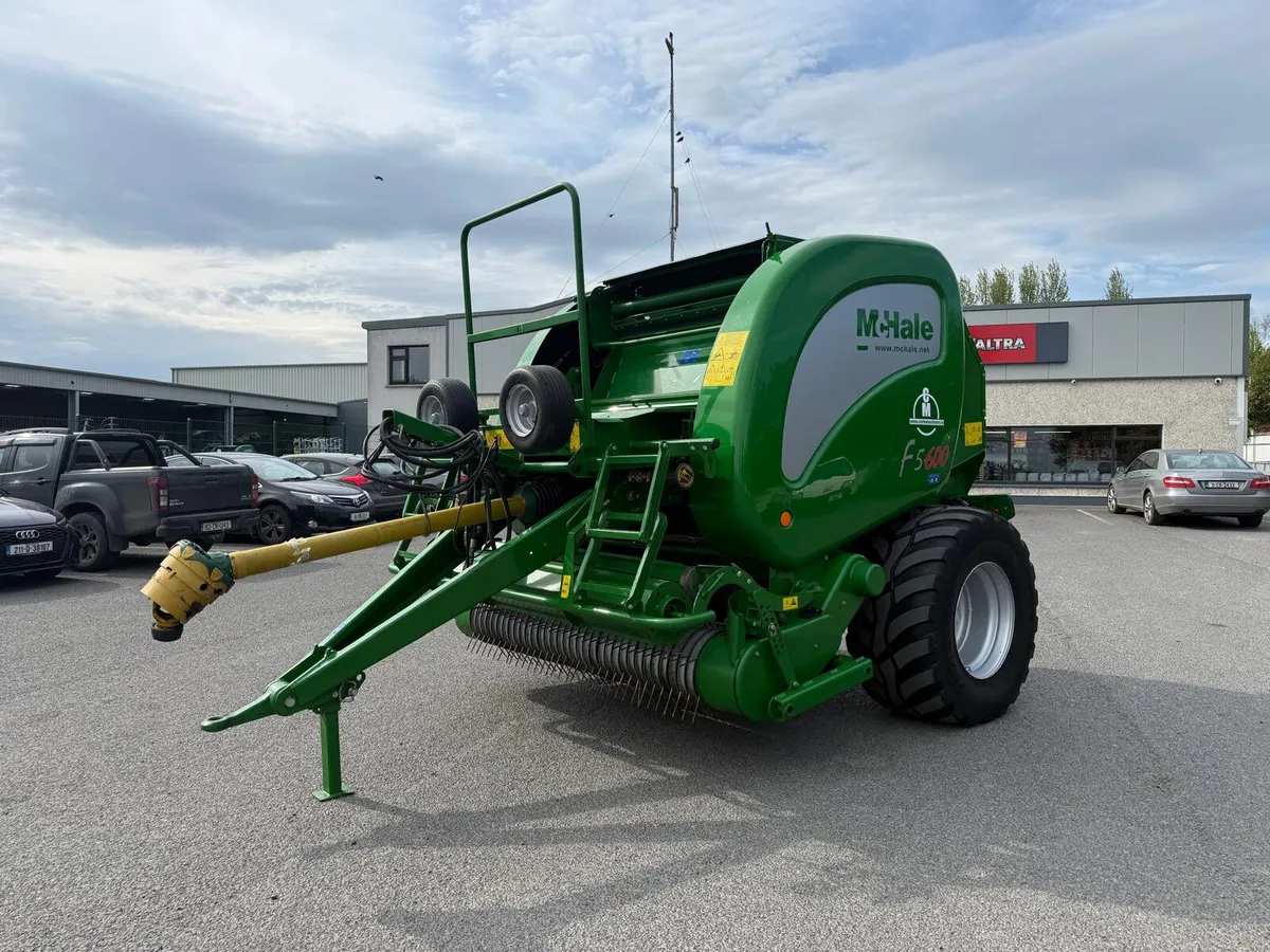 McHale F5600 Round Baler - Image 4