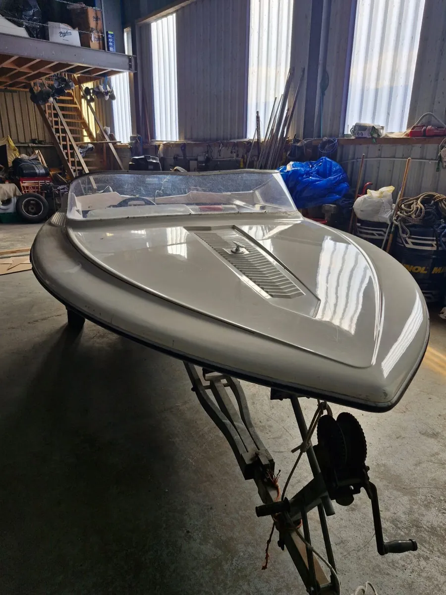 Boats and engine for sale - Image 2