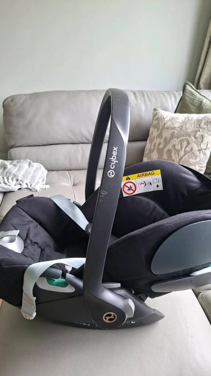 Cybex Z2 Car seat - Image 1