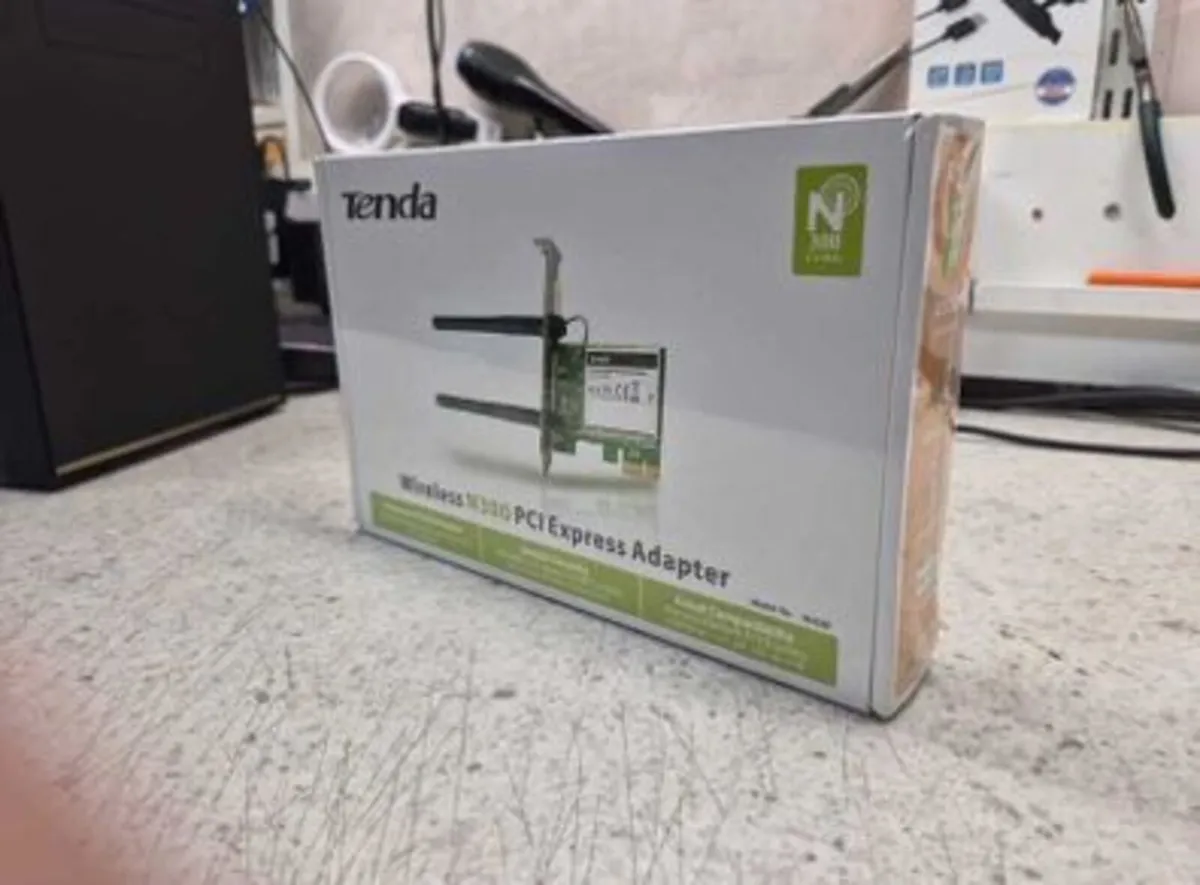 Tenda W322E Wireless N300 PCI Express Adapter